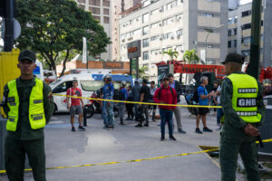 Colombia enviará equipo élite para búsqueda y rescate en Venezuela tras los terremotos