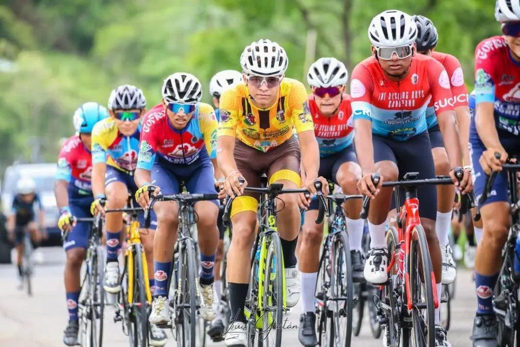 Colombiano ​Alejandro Pamplona se impone en Michelena y asume el liderato de la Juventud