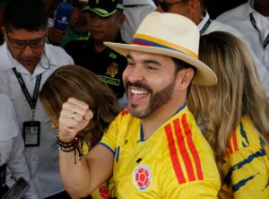Colombianos en Venezuela respaldaron a De la Espriella