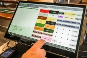 Comercios prevén automatización total para finales de 2026