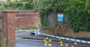 Conmoción en Belfast tras el brutal apuñalamiento de un hombre en plena calle