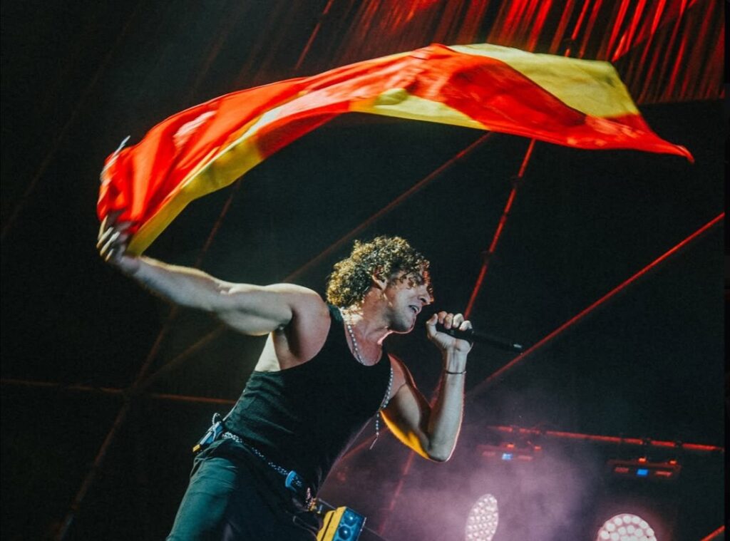 David Bisbal detuvo su concierto para mandar un mensaje al pueblo venezolano (VIDEO)