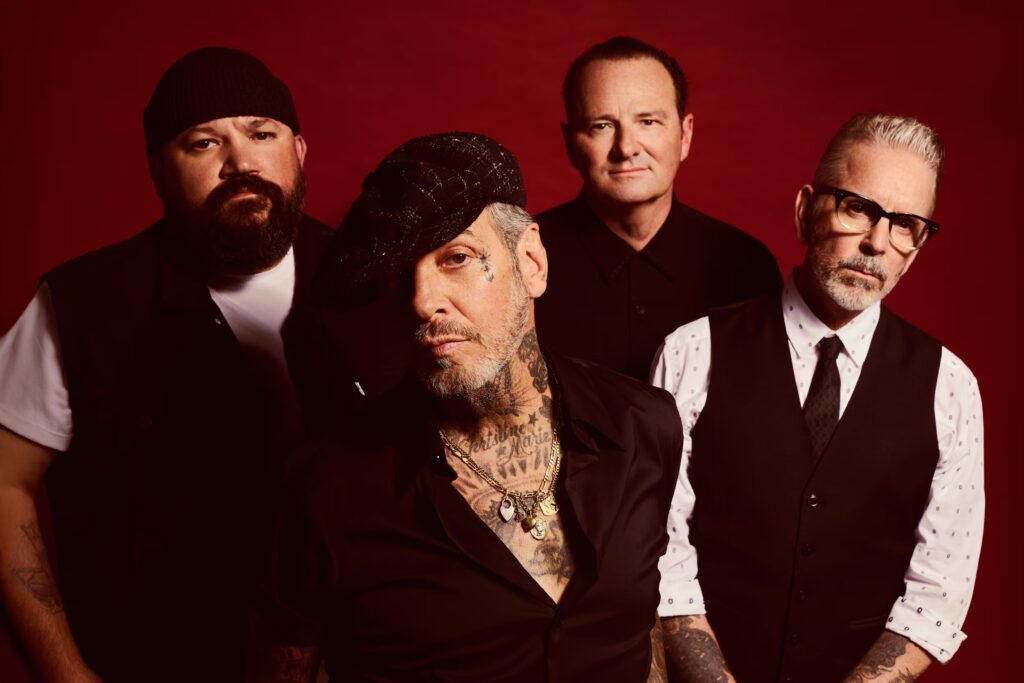 De la heroína al cáncer: Social Distortion, el punk que sobrevivió a todo