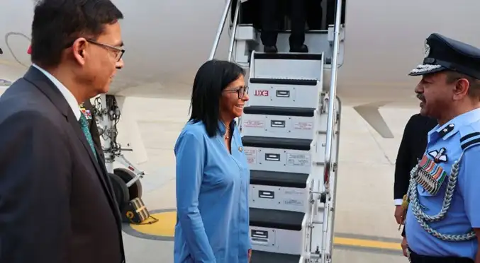 Delcy Rodríguez inicia visita de trabajo en la República de la India