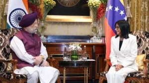 Delcy Rodríguez invita a petroleras de la India a Venezuela
