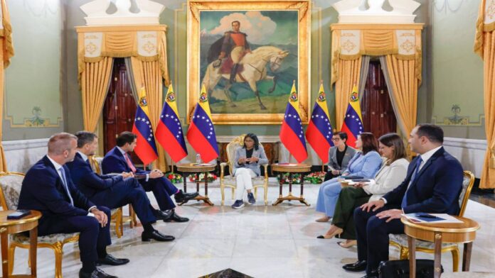 Delcy Rodríguez sostuvo reunión estratégica con la corporación internacional Trafigura