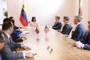 Delegaciones de Venezuela y EE UU evalúan agenda