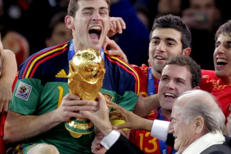 Desaparece la camiseta de Iker Casillas en la final del Mundial 2010 del Museo Legends de Madrid | elmundo.es