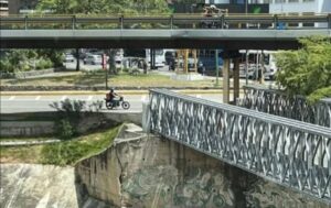 Desmontan puente de guerra de Las Mercedes para Caraballeda