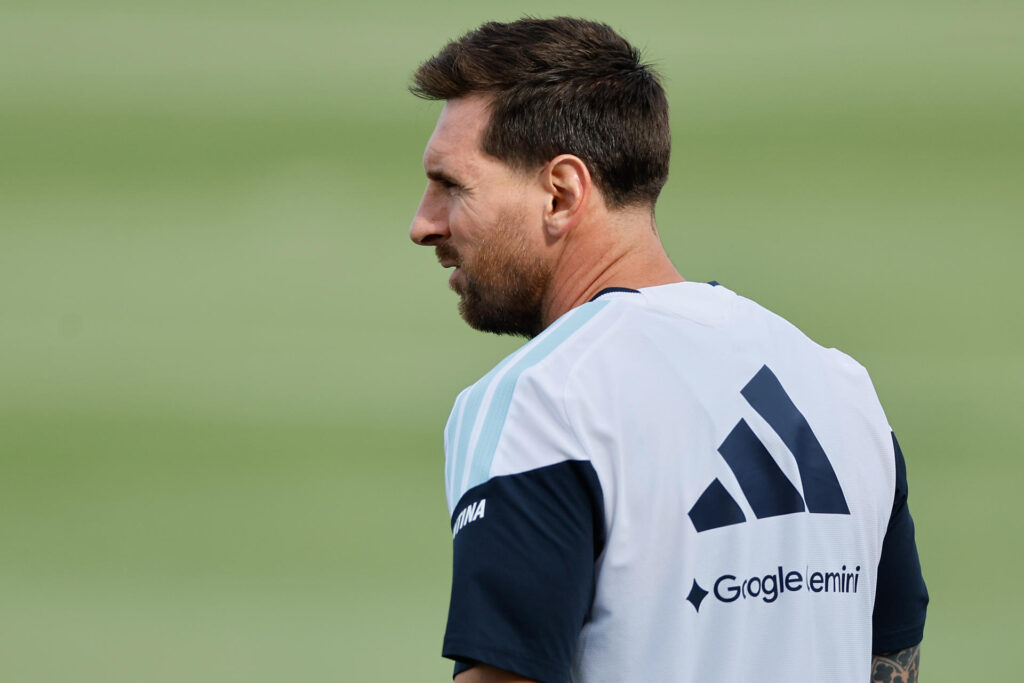 Despidieron a la presentadora argentina que dio la noticia falsa de la muerte del padre de Messi (VIDEO)