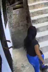 Detienen a mujer por maltrato infantil contra sus dos hijos