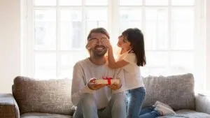 Día del Padre 2026: ideas de mensajes cortos y emotivos para enviar por WhatsApp este domingo 14 de junio