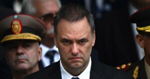 Dimite Manuel Adorni, jefe de Gabinete de Milei, tras un escándalo de corrupción