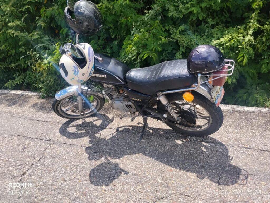 Dos lesionados por derrape de moto en vía hacia la frontera