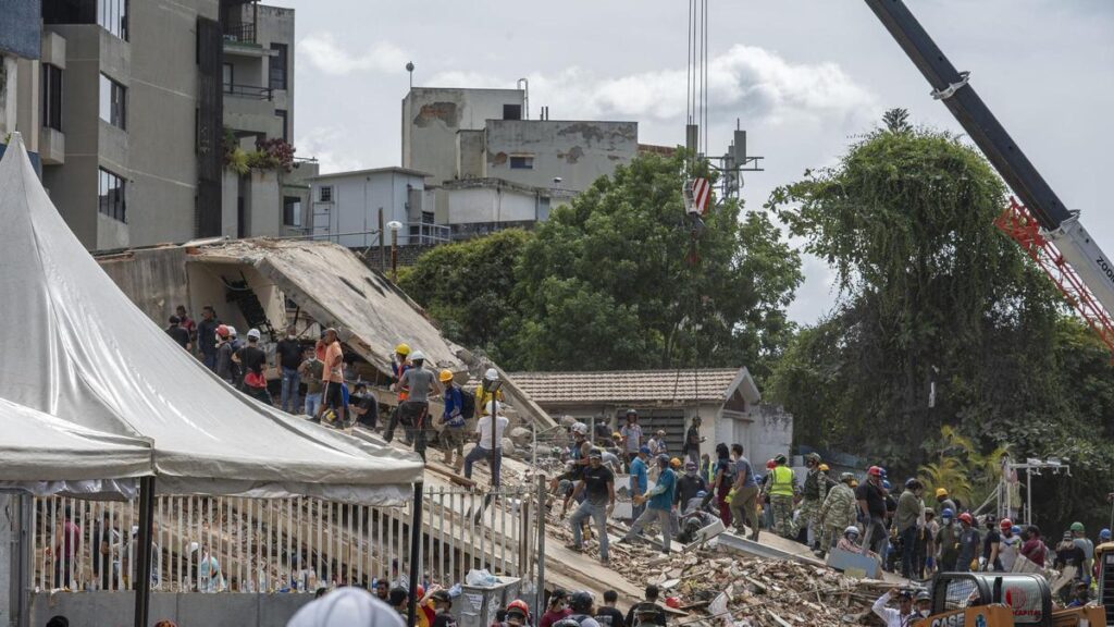 Dos nuevas réplicas siembran el pánico en Venezuela y ya van más de 300 desde la tarde del terremoto | elperiodico.com