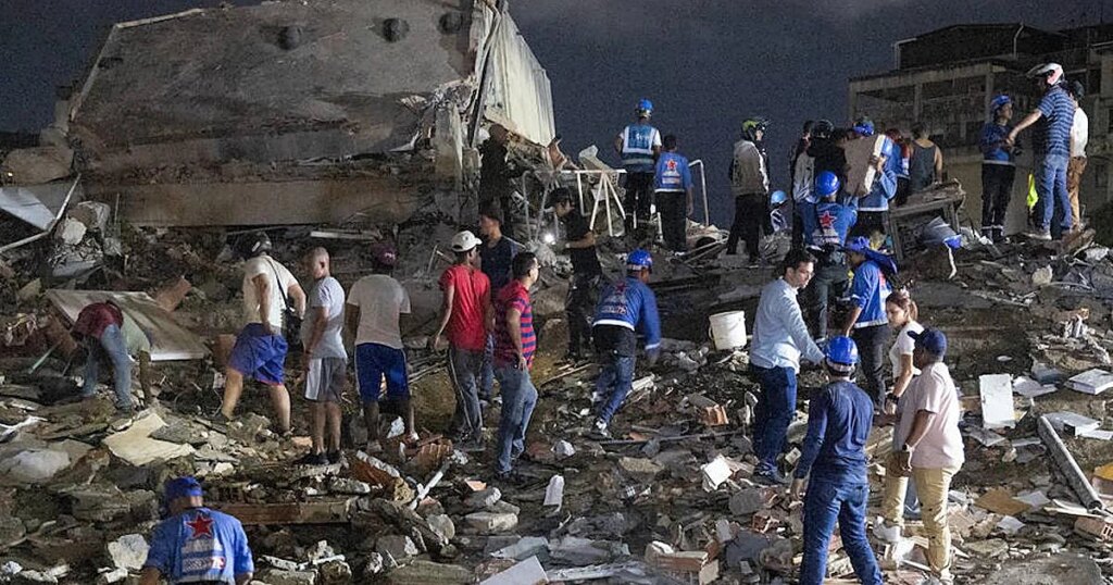 Dos potentes terremotos de 7,2 y 7,5 de magnitud golpean Venezuela y colapsan decenas de edificios