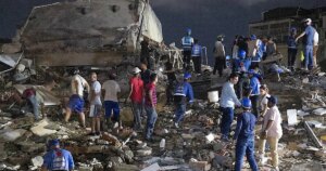 Dos potentes terremotos de 7,2 y 7,5 de magnitud golpean Venezuela y colapsan decenas de edificios
