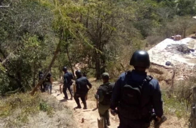 Dos sujetos abatidos tras medirse a balazos con la policía científica