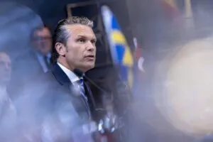 EEUU agita a los aliados de la OTAN mientras debaten cómo cubrir su repliegue militar de Europa | europapress.es