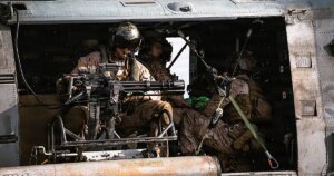 EE.UU. ataca a Irán como respuesta al derribo de un helicóptero Apache en Ormuz