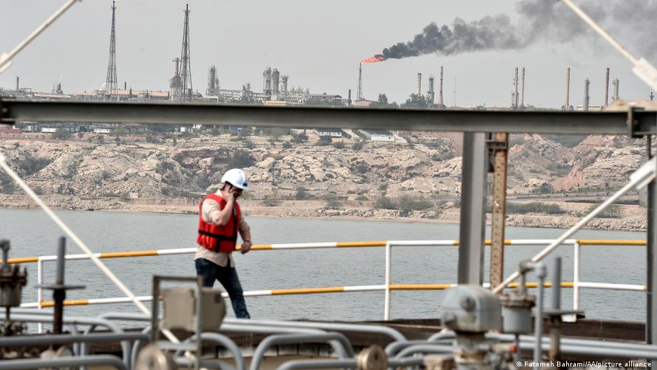 EEUU suspende sanciones al petróleo iraní hasta 21 de agosto