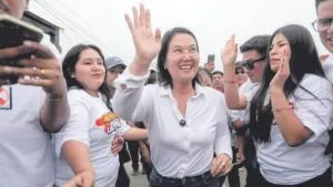 ELECCIONES EN PERÚ 2026 | Fujimori vuelve a situarse por delante de Sánchez en la recta final del escrutinio en Perú | elperiodico.com