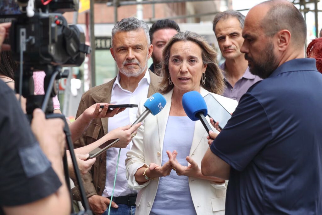 El PP ve “lógico” el “enfado” de los policías con Peinado y admite que aún no está probada la culpabilidad de Gómez