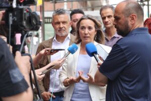 El PP ve “lógico” el “enfado” de los policías con Peinado y admite que aún no está probada la culpabilidad de Gómez
