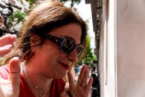 El PSOE eleva a casi 45.000 euros los pagos a Leire Díez como asesora de comunicación en Cantabria entre 2015 y 2017 | europapress.es