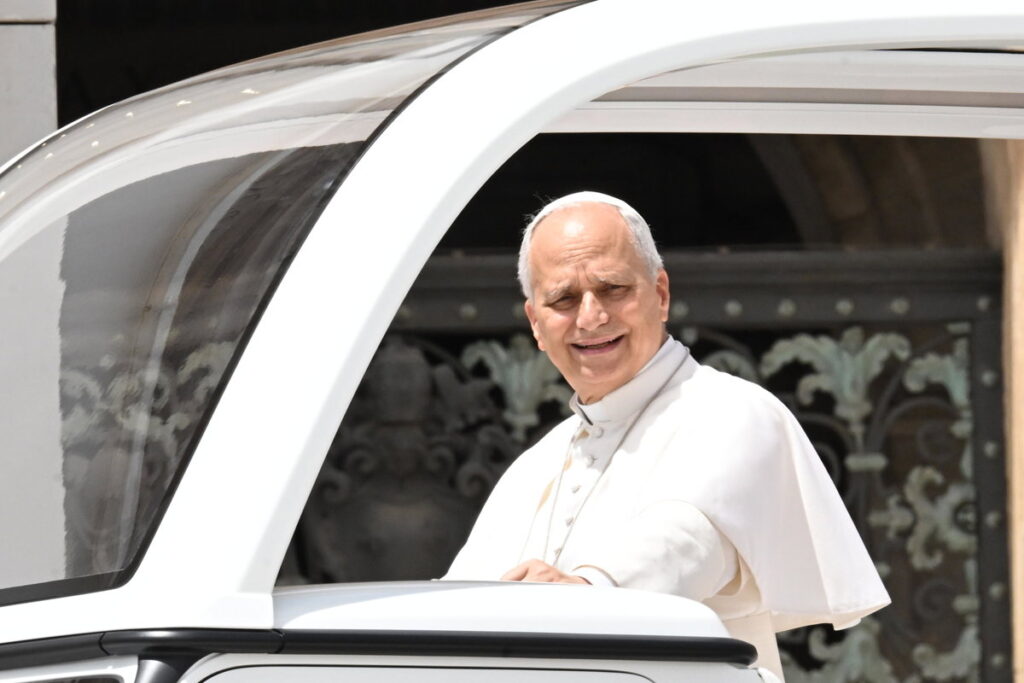 El Vaticano confirma que el Papa se reunirá con víctimas de abusos en España