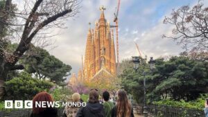 El «arquitecto de Dios»: cómo Gaudí imaginó la Sagrada Familia, la iglesia más alta del mundo y una maravilla de la ingeniería