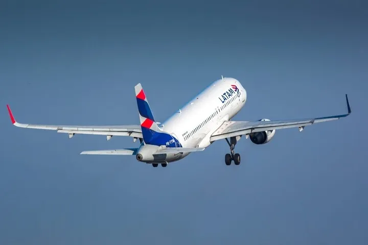 El impactante accidente que se cobró la vida de una pasajera luego de aterrizar el avión donde viajaba