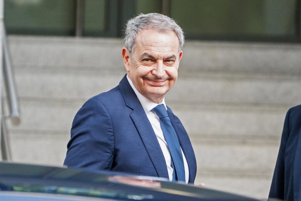 El juez descarta medidas contra Zapatero: no ve riesgo de fuga, pero sigue creyendo que hay indicios en su contra