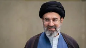 El líder supremo iraní dice que Trump buscó el acuerdo con «desesperación» | elperiodico.com