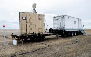 El nuevo láser que prueba el Ejército de EEUU para contrarrestar drones con energía