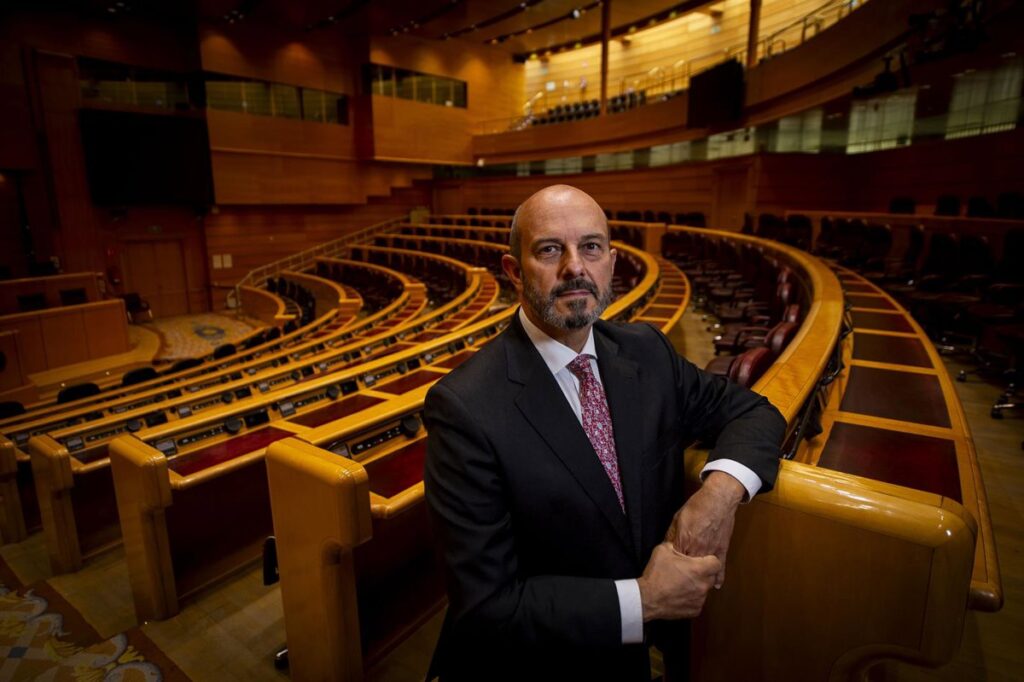 El presidente del Senado, sobre el apoyo del Papa a la regularización: "Su mensaje está por encima de las leyes"