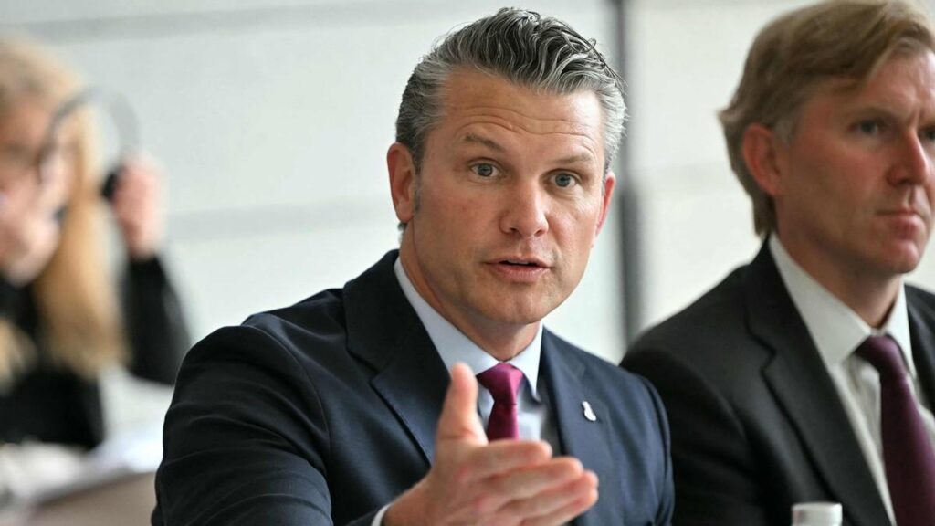 Peter Hegseth, durante los actos del 82º aniversario del desembarco de Normandía.