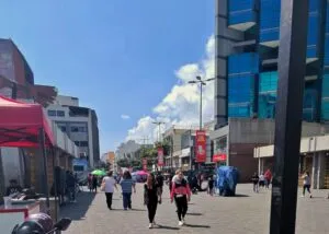 «Es inviable»: economista planteó un cambio que muchos venezolanos no quieren escuchar