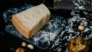 Este es uno de los quesos que más proteínas tiene: no es el cottage ni el ricotta