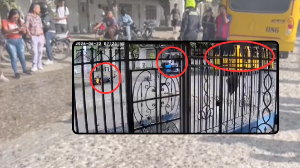 Este fue el momento exacto en el que un motociclista se accidenta con una buseta y muere en Soledad, Atlántico
