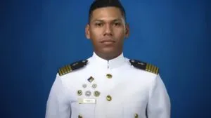 Extraña muerte de un cadete venezolano en un buque en Sicilia: su familia exige investigar la causa y repatriar el cuerpo