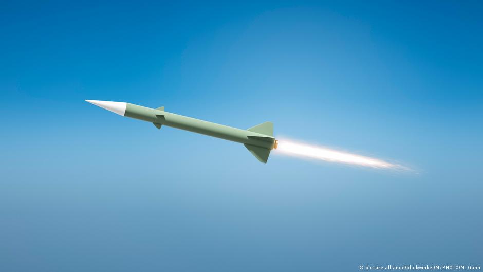 FT: EE. UU. evalúa expandir despliegue nuclear en Europa