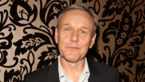 Falleció a los 72 años el actor británico Anthony Head