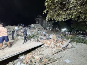 Gobierno confirma 32 fallecidos tras dos terremotos en Venezuela