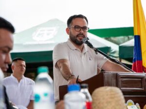 Gobierno de Petro anuncia planta solar para fortalecer interconexión eléctrica con Venezuela – Efecto Cocuyo