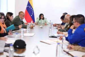 Gobierno extiende suspensión de clases y crea comisiones de habitabilidad y reconstrucción  – Efecto Cocuyo