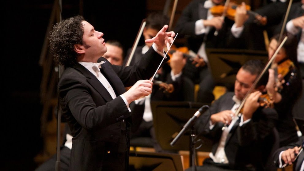 Gustavo Dudamel aplaza sus conciertos en España por los terremotos en Venezuela