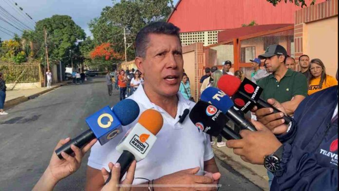 Henri Falcón presenta propuestas para mejorar el servicio eléctrico