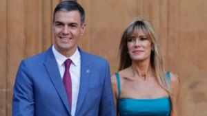 Histórico revés para un presidente español: la Justicia envía a juicio a la esposa de Pedro Sánchez