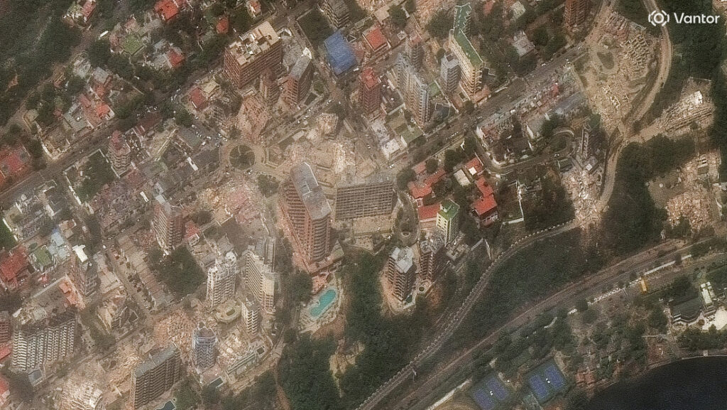 IMPACTANTES IMÁGENES del antes y después de los devastadores terremotos en Venezuela